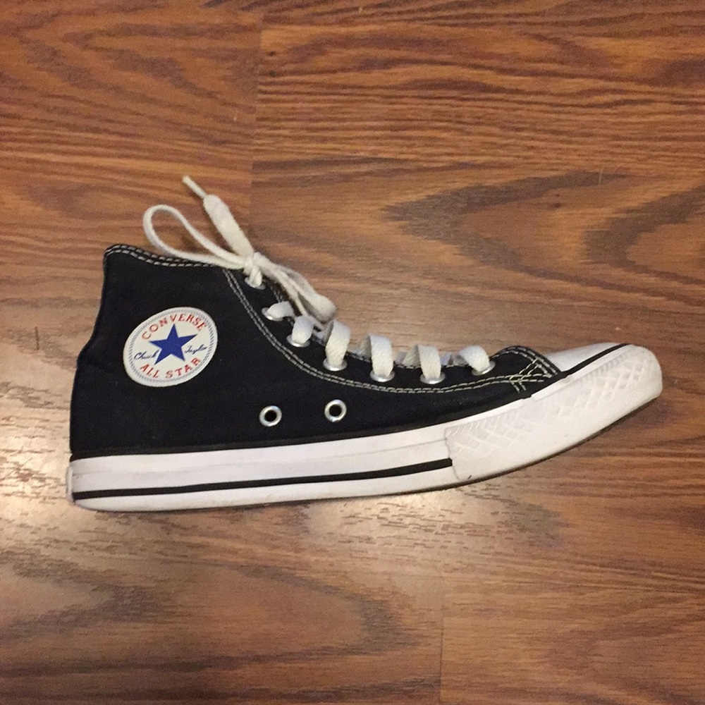black converse